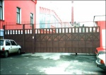 Сдвижные автоматические ворота индивидуального исполнения